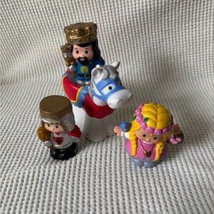 little people Mighty Kings Castle Knight King lil kingdom Princess & royal Horse